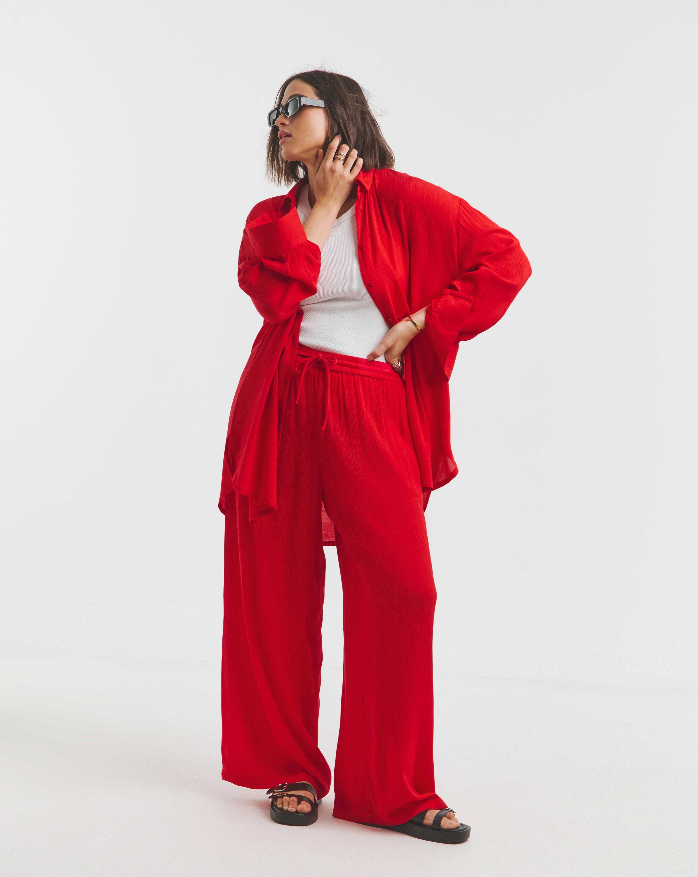 SBE Tie Waist Crinkle Wide Leg Trouser