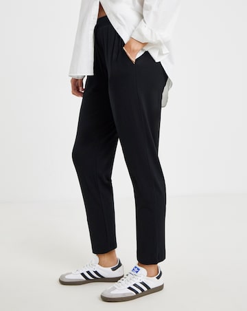 V/E Tapered Trousers