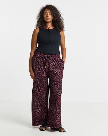 SIMPLY BE BURGUNDY LEOPARD TEXTURED WAFFLE WIDE LEG TROUSER