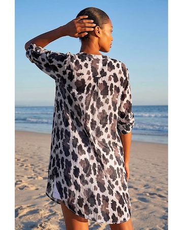 Roman Animal Print Longline Blouse