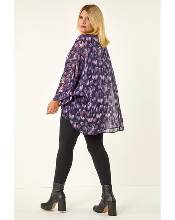 Roman Curve Swirl Print Metallic Top