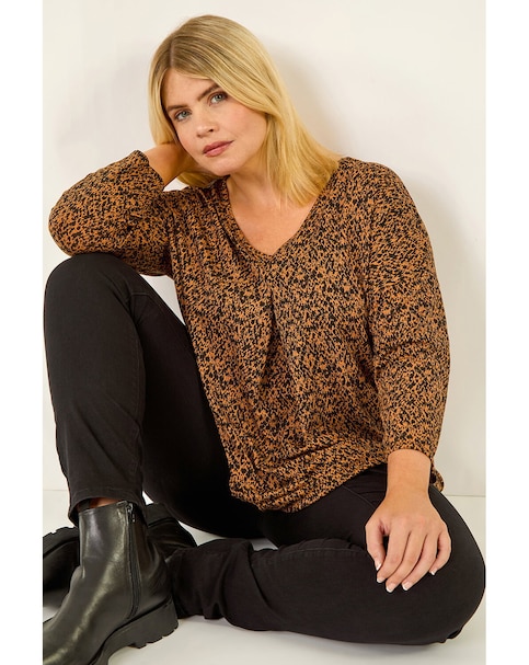 Roman Curve Spot Print V-Neck Tunic Top