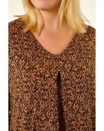 Roman Curve Spot Print V-Neck Tunic Top