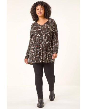 Roman Curve Spotted V-Neck Stretch Top