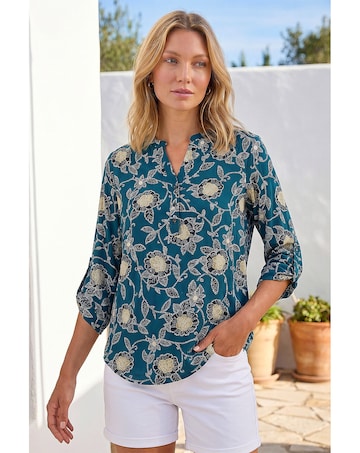 Roman Textured Floral Notch Neck Top