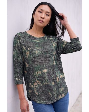Roman Textured Printed Stretch Top