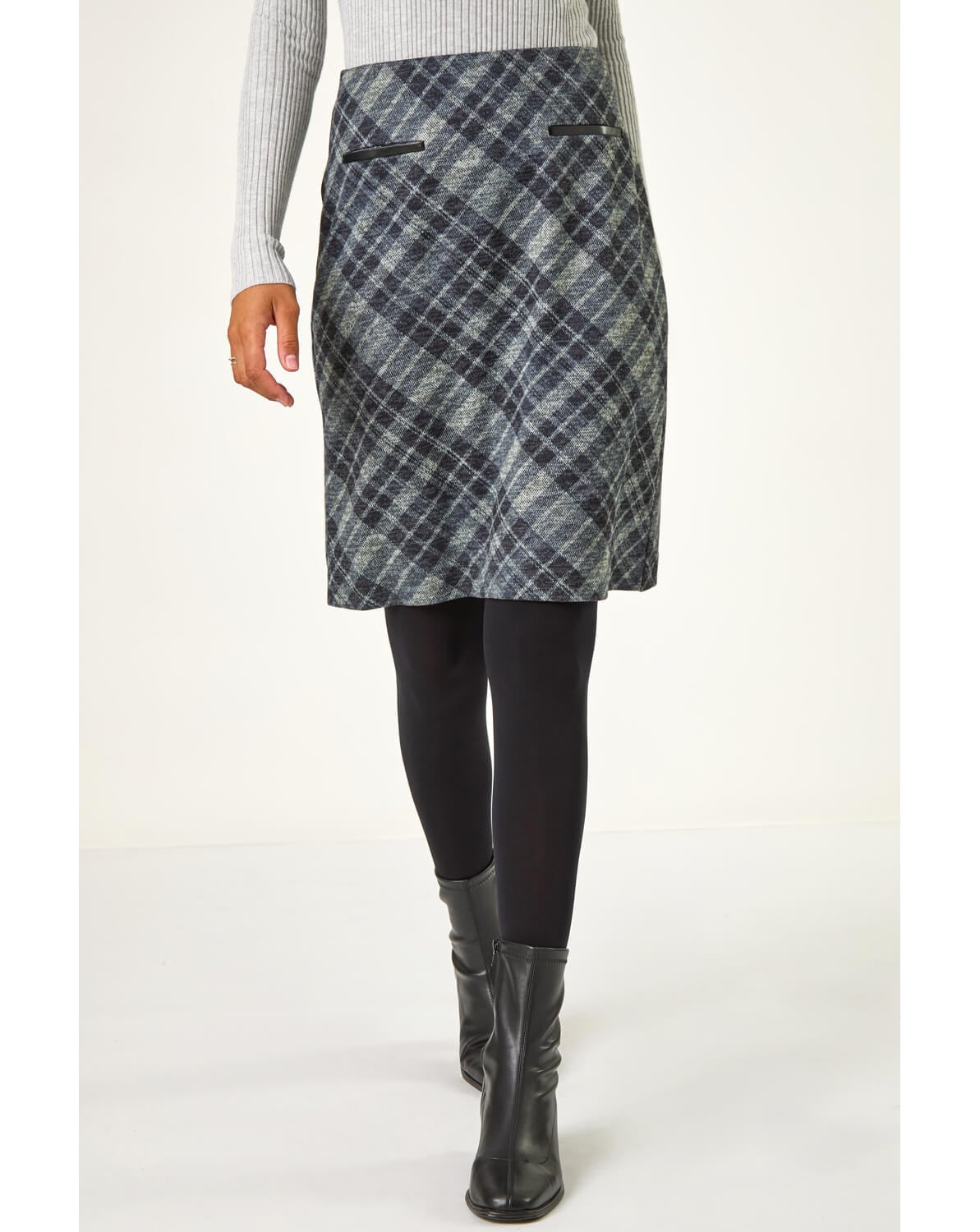 Roman Elastic Waist Pocket Pencil Skirt