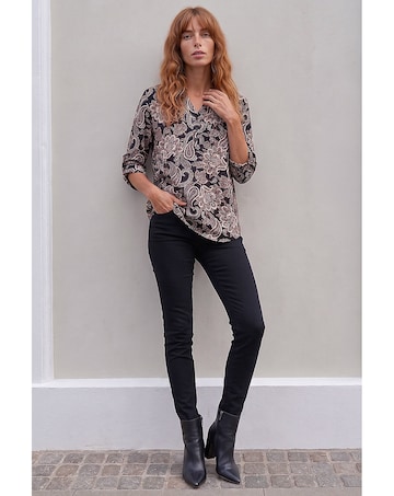 Roman Paisley Print V-Neck Stretch Shirt