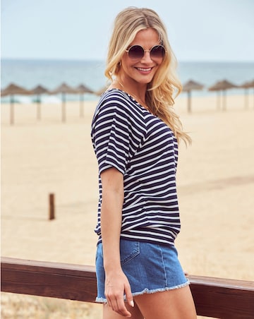 Sosanadar Striped Relaxed Fit Scoop Neck T-Shirt