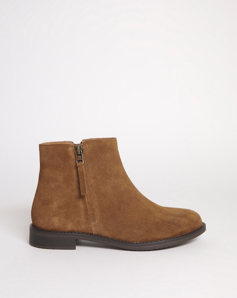 Leather Side Zip Boot EEE Fit