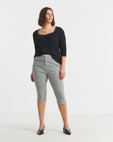 Gingham Printed Denim Capri Jeans