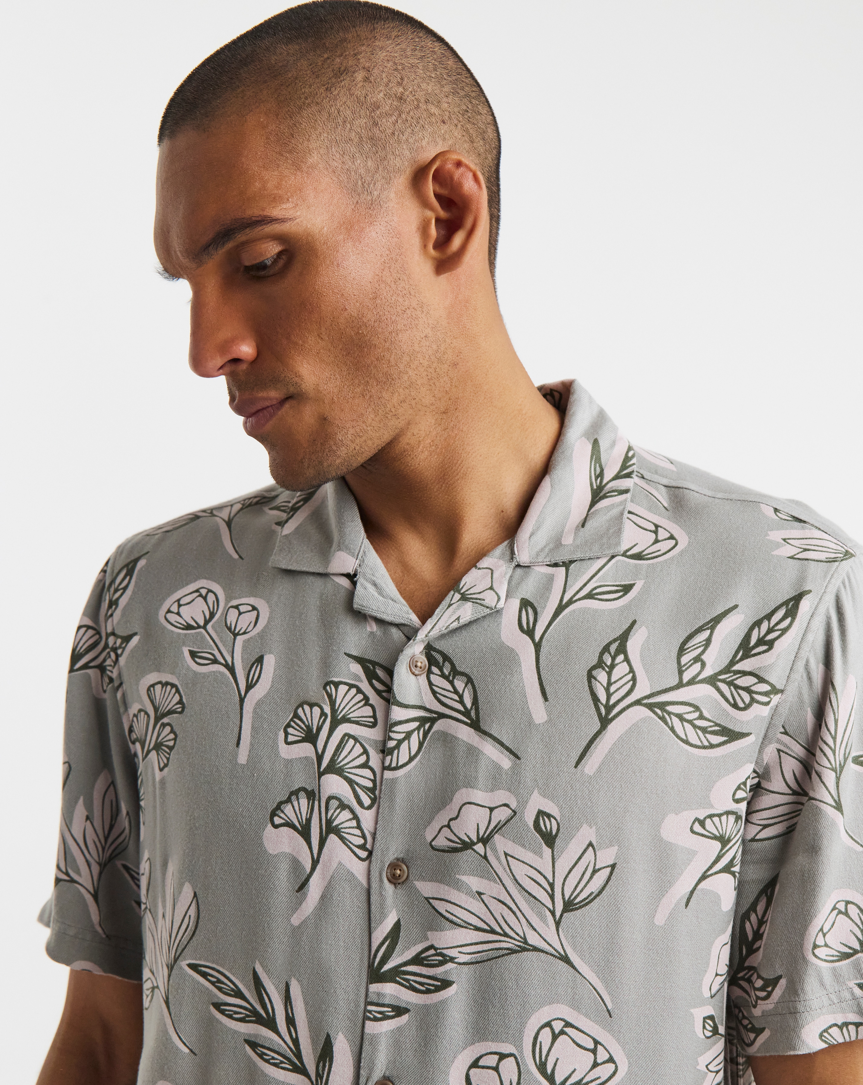New In - Revere Collar Short Sleeve Shirt