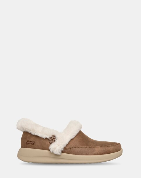 New In - Skechers Slip In Cosy Escape D Fit