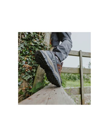 Cotswold Maisemore Low WP Hiking Shoe