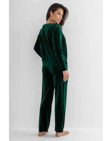 Pour Moi Velour Lounge Pyjama Set