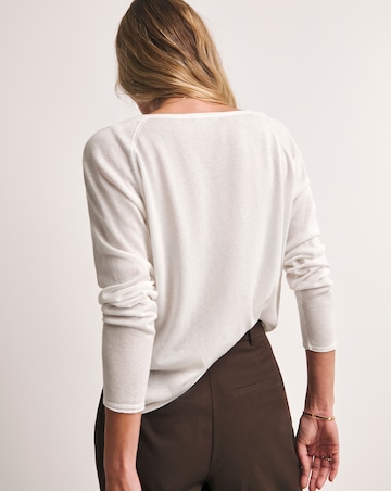 Anthology Fine Gauge V Neck Jumper