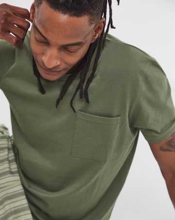 Pocket T-Shirt/Stripe Bottom Pyjama Set