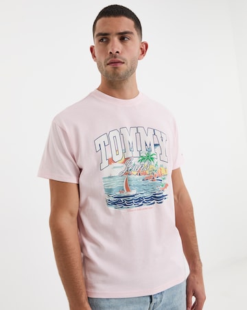 Tommy Jeans Arch Sailing Graphic T-Shirt in Pink
