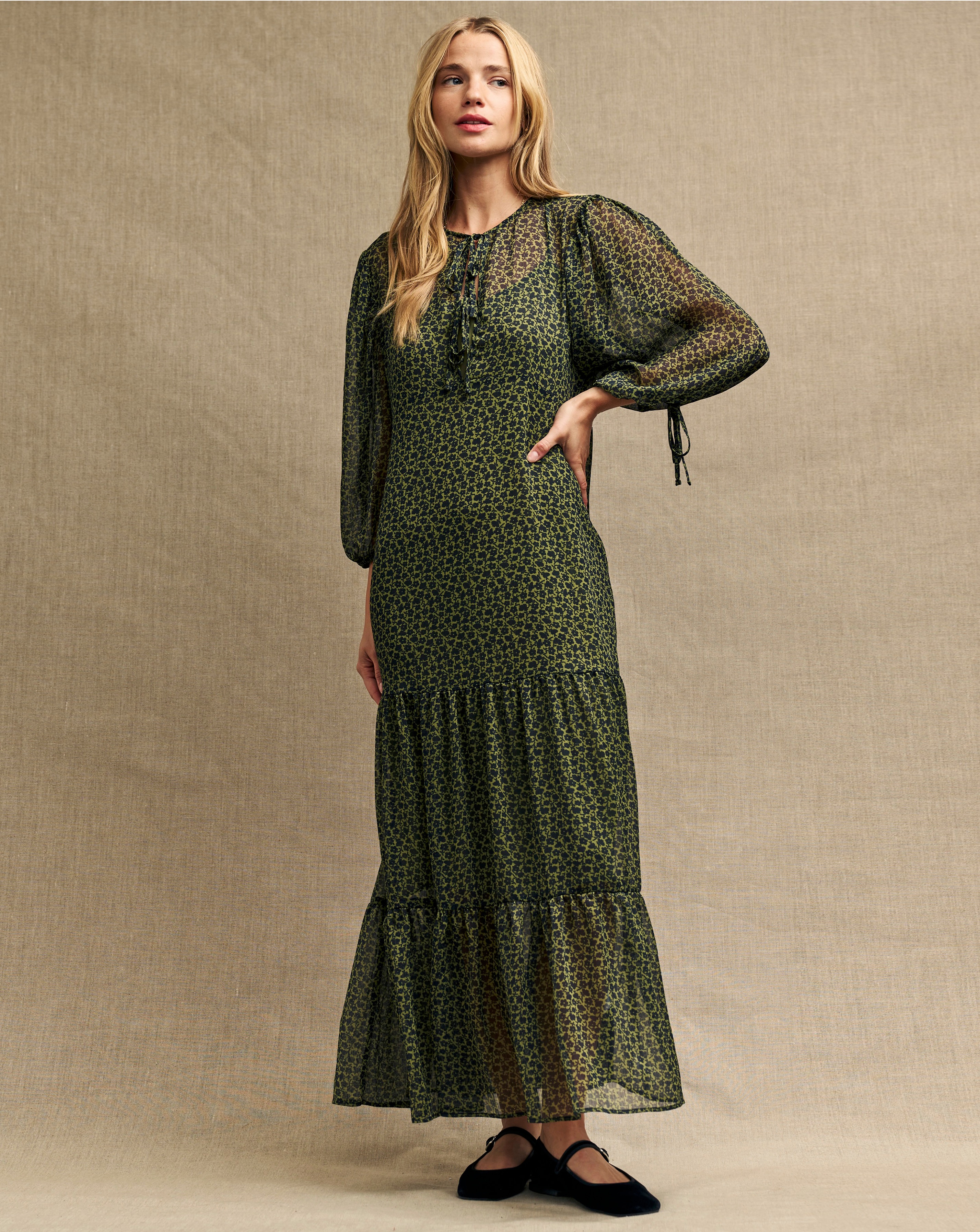 Nobody's Child Kait Floral Midi Dress