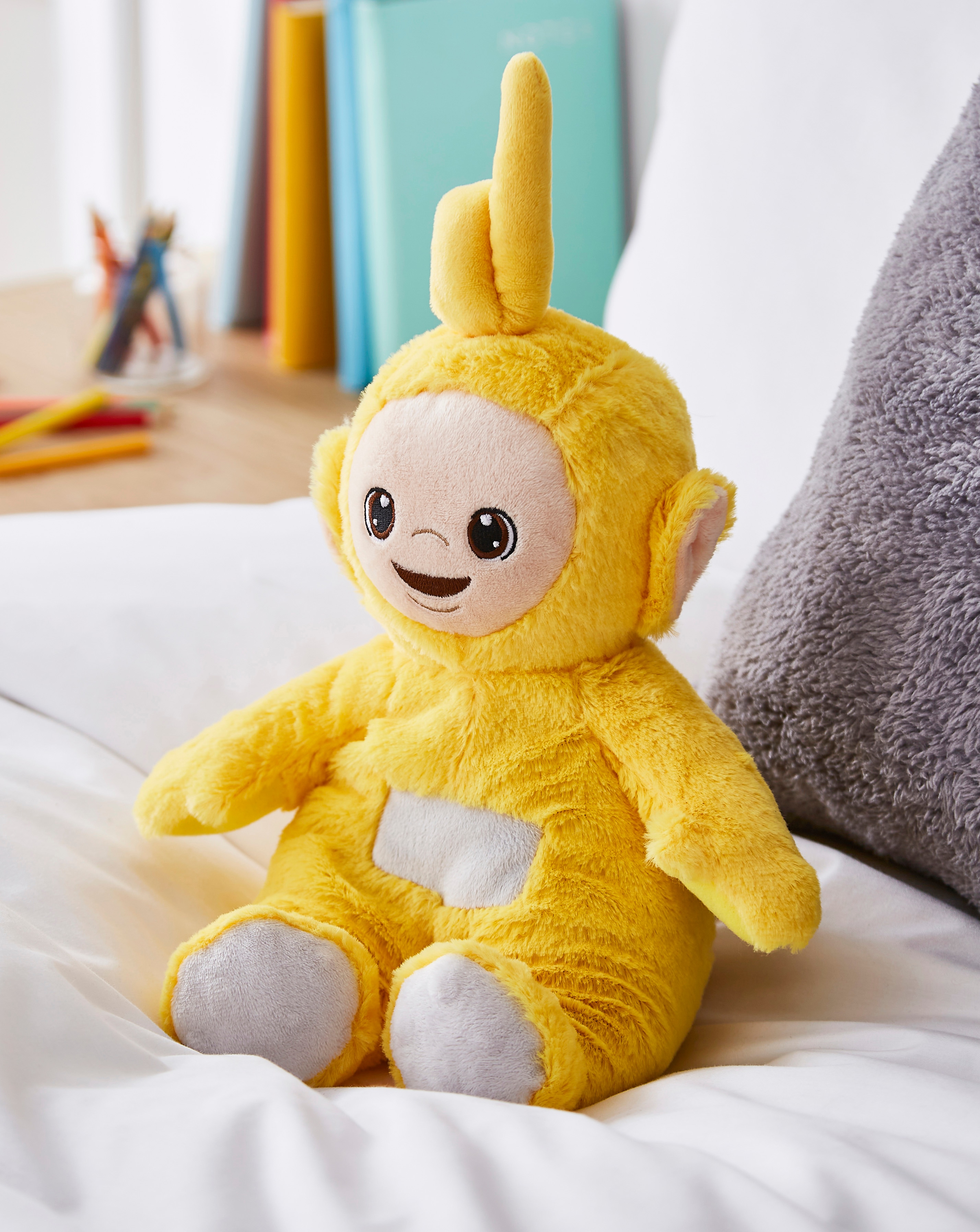 Warmies Teletubbies Laa Plush