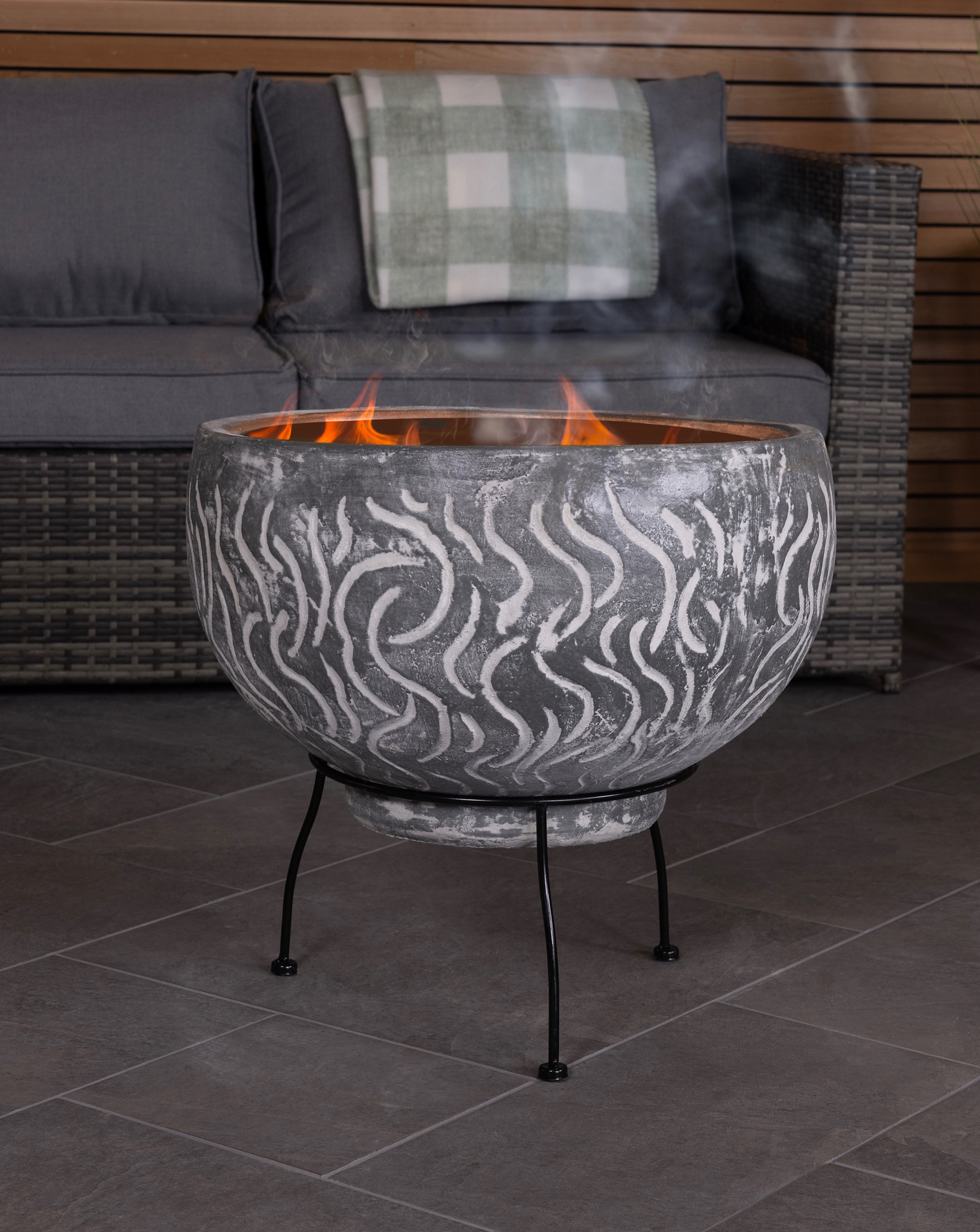 Charles Bentley BBQ Firepit with Grill