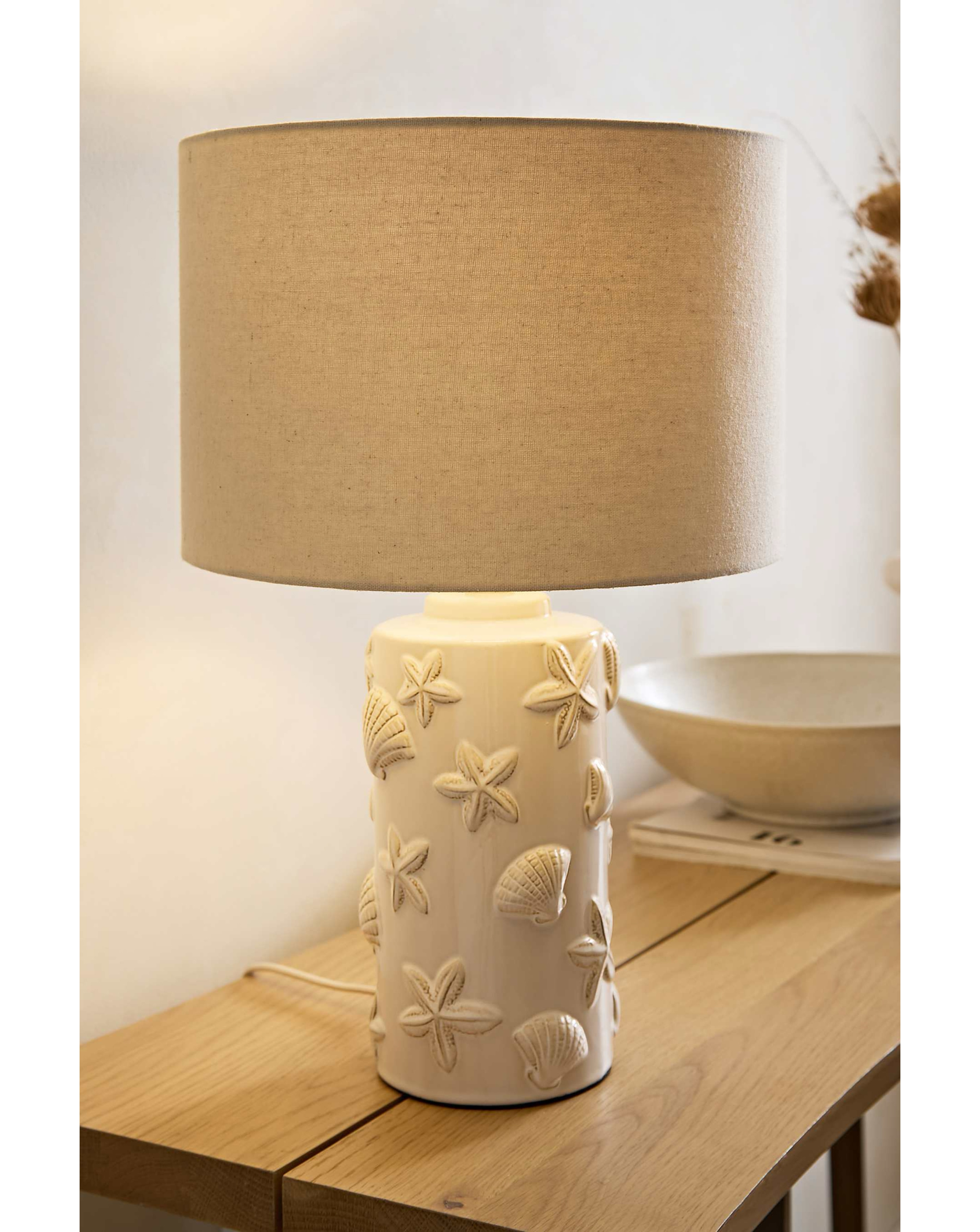 Selene Seashell Table Lamp