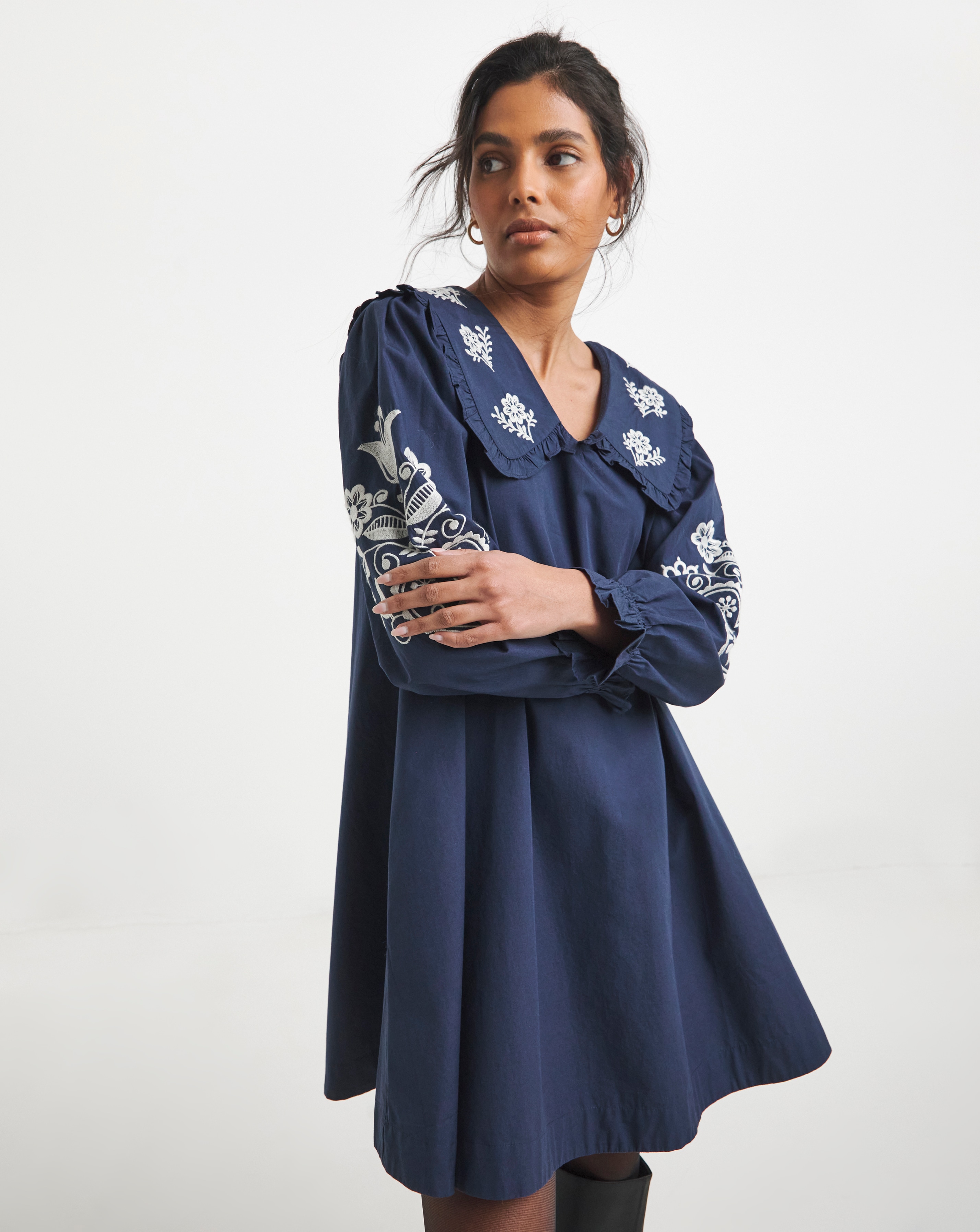 Embroidered Collar Detail Shirt Dress