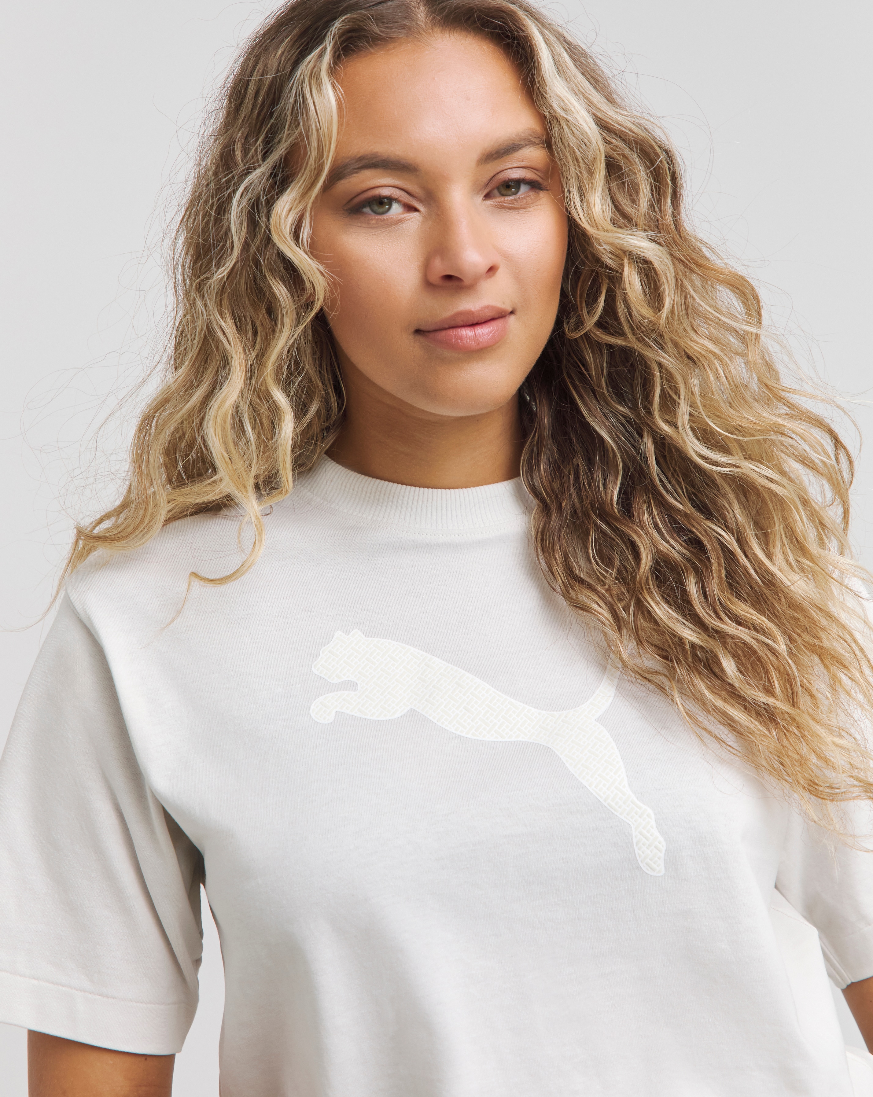 PUMA Her Graphic T-Shirt