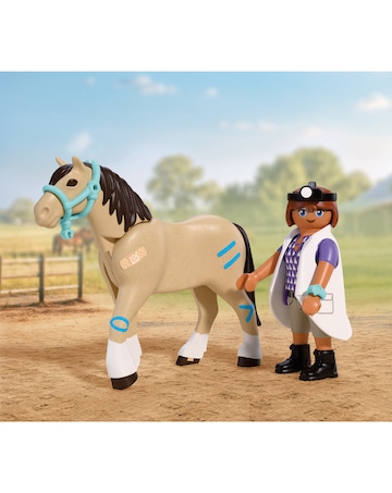 Playmobil Veterinary Clinic