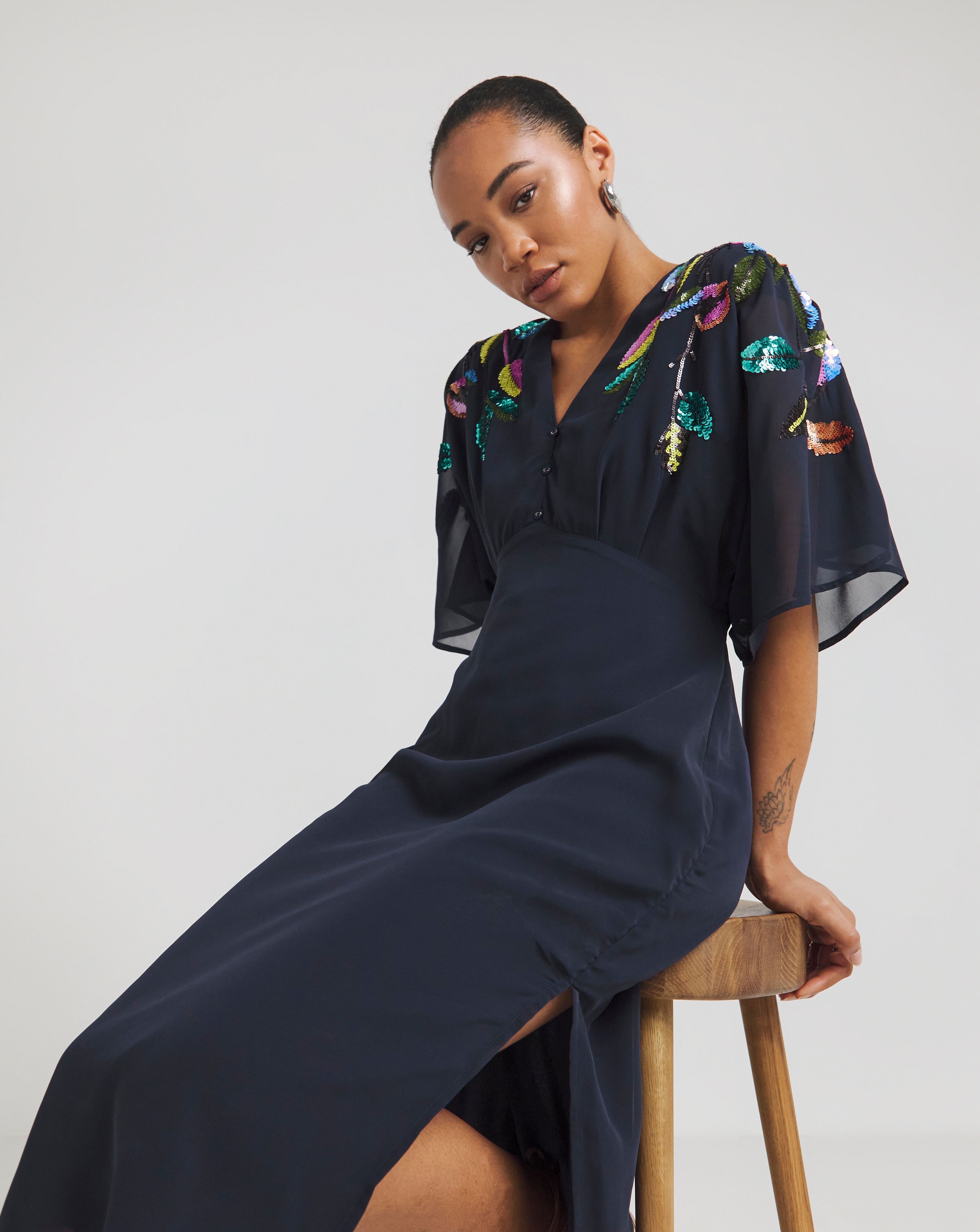 Hope & Ivy Sofia Midi Dress