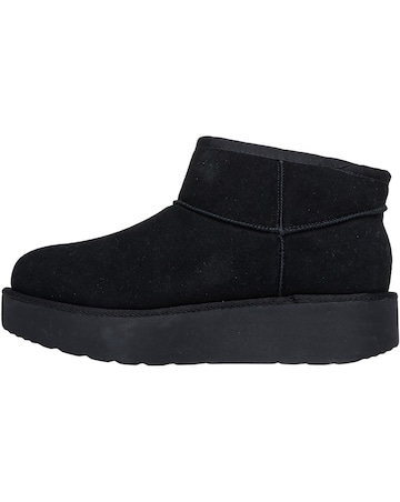 Skechers Keep Cozy Boots