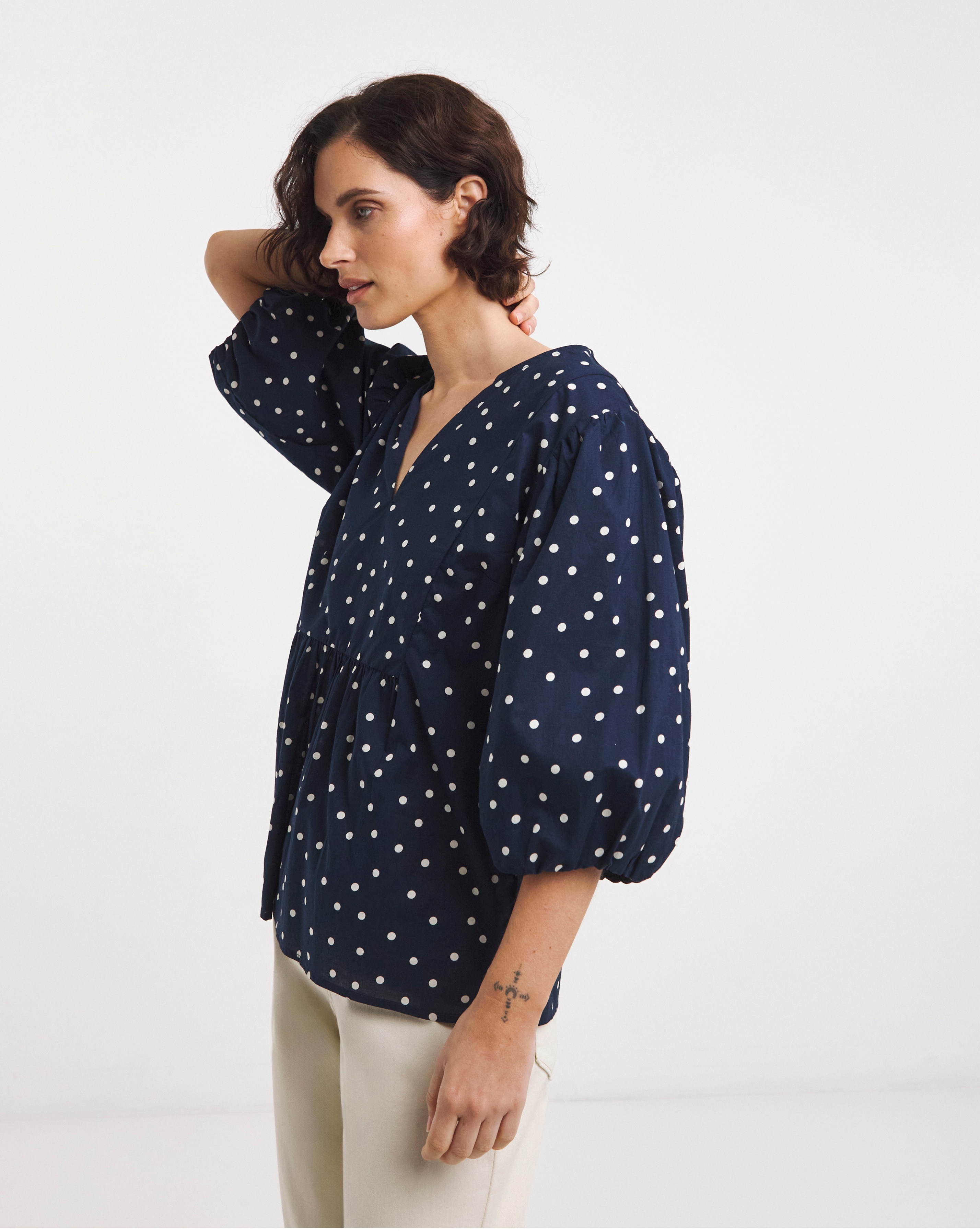 V Neck Puff Sleeve Top