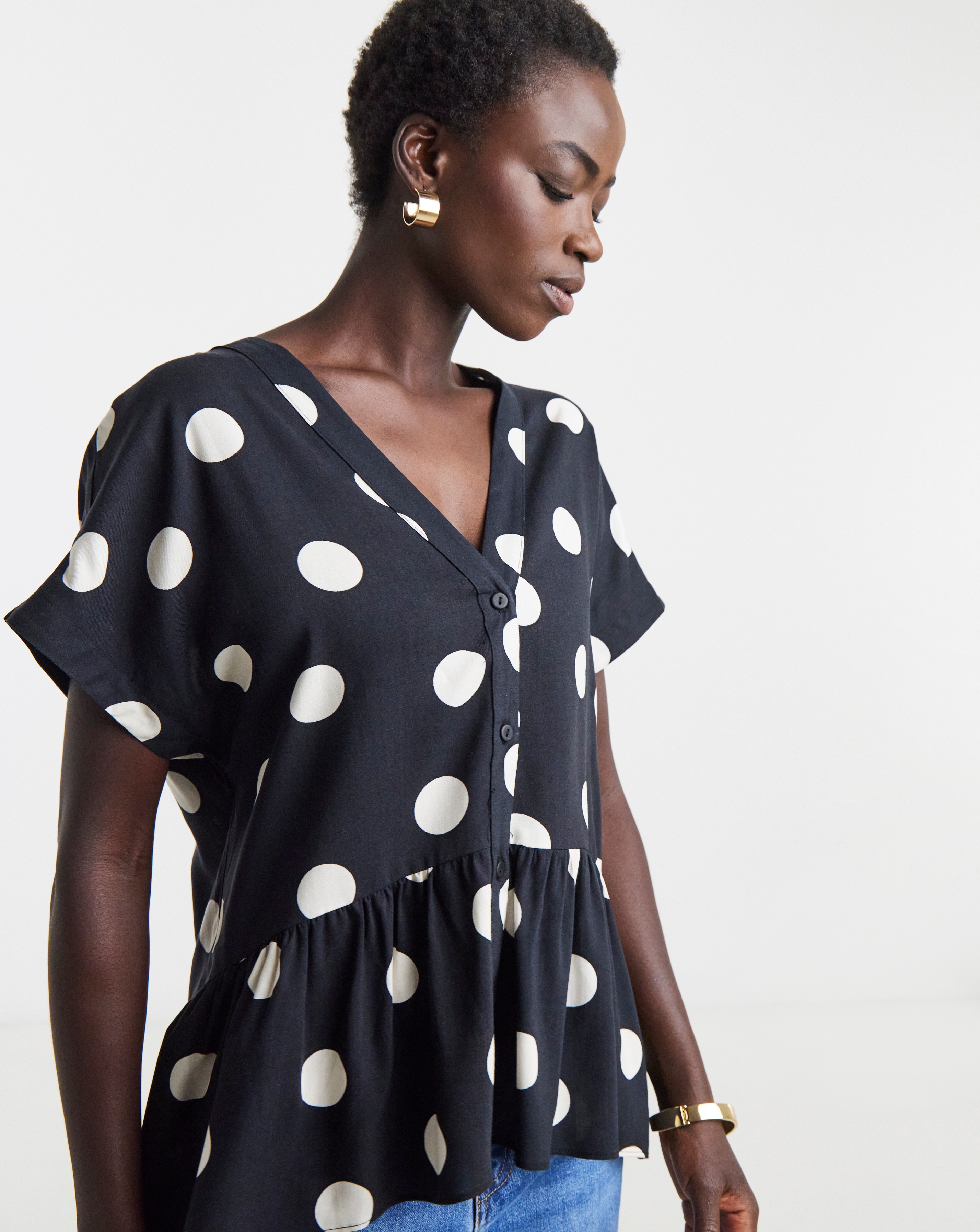 New In - Short Sleeve Button Through Top