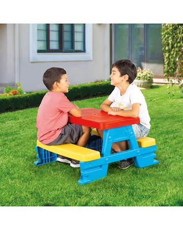 Dolu Picnic Table For 4