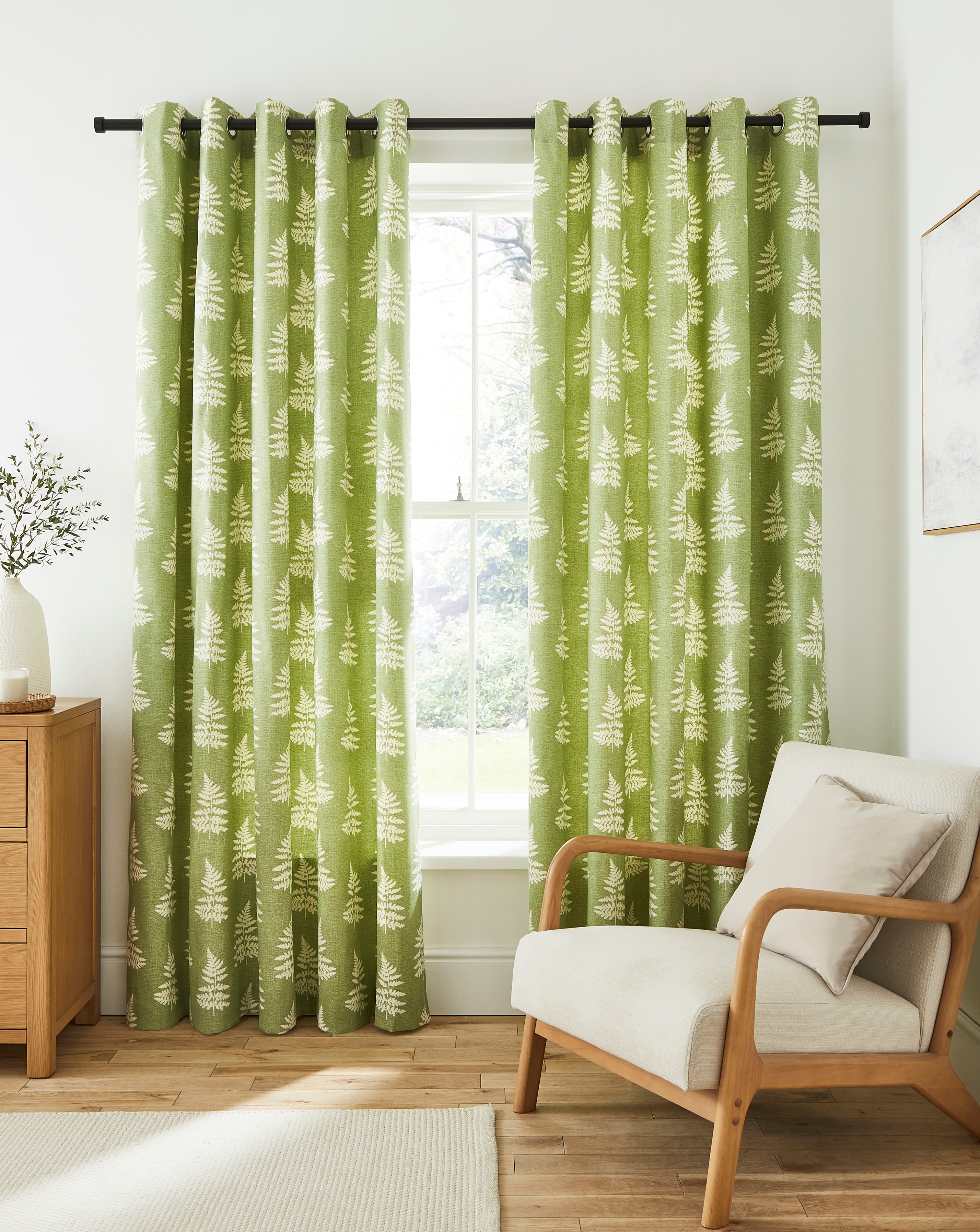 Sundour Esher Eyelet Curtains