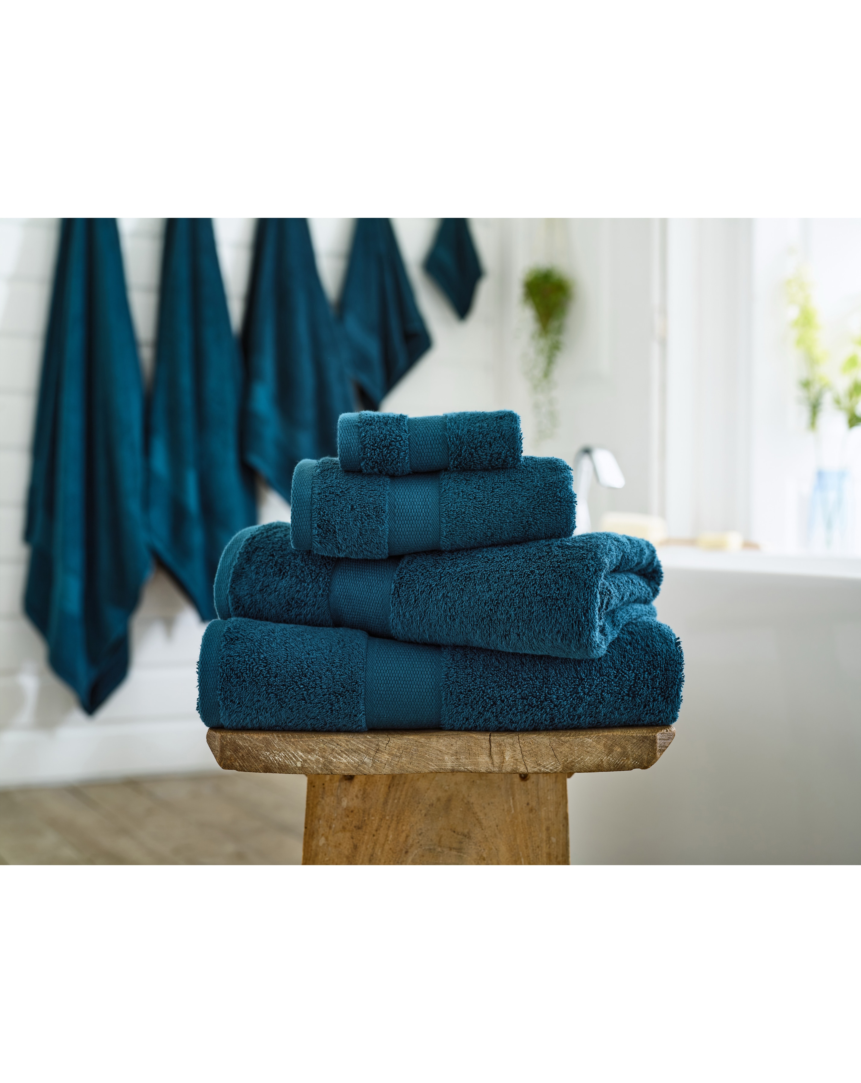 New In - Deyongs Egyptian Cotton 550gsm Towel