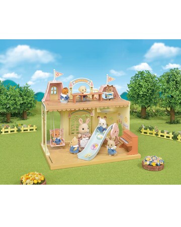 Sylvanian Families Baby Castle Nursery