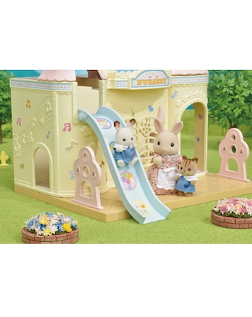 Sylvanian Families Baby Castle Nursery