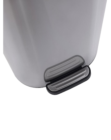 Charles Bentley 30L Slimline Rectangular Kitchen Pedal Bin