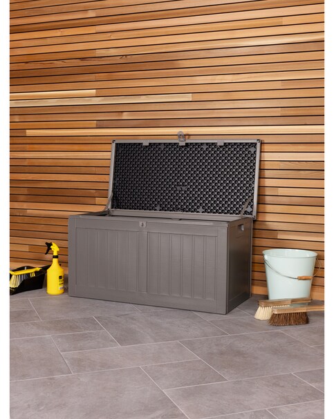 Charles Bentley 190L Indoor/Outdoor Plastic Storage Box