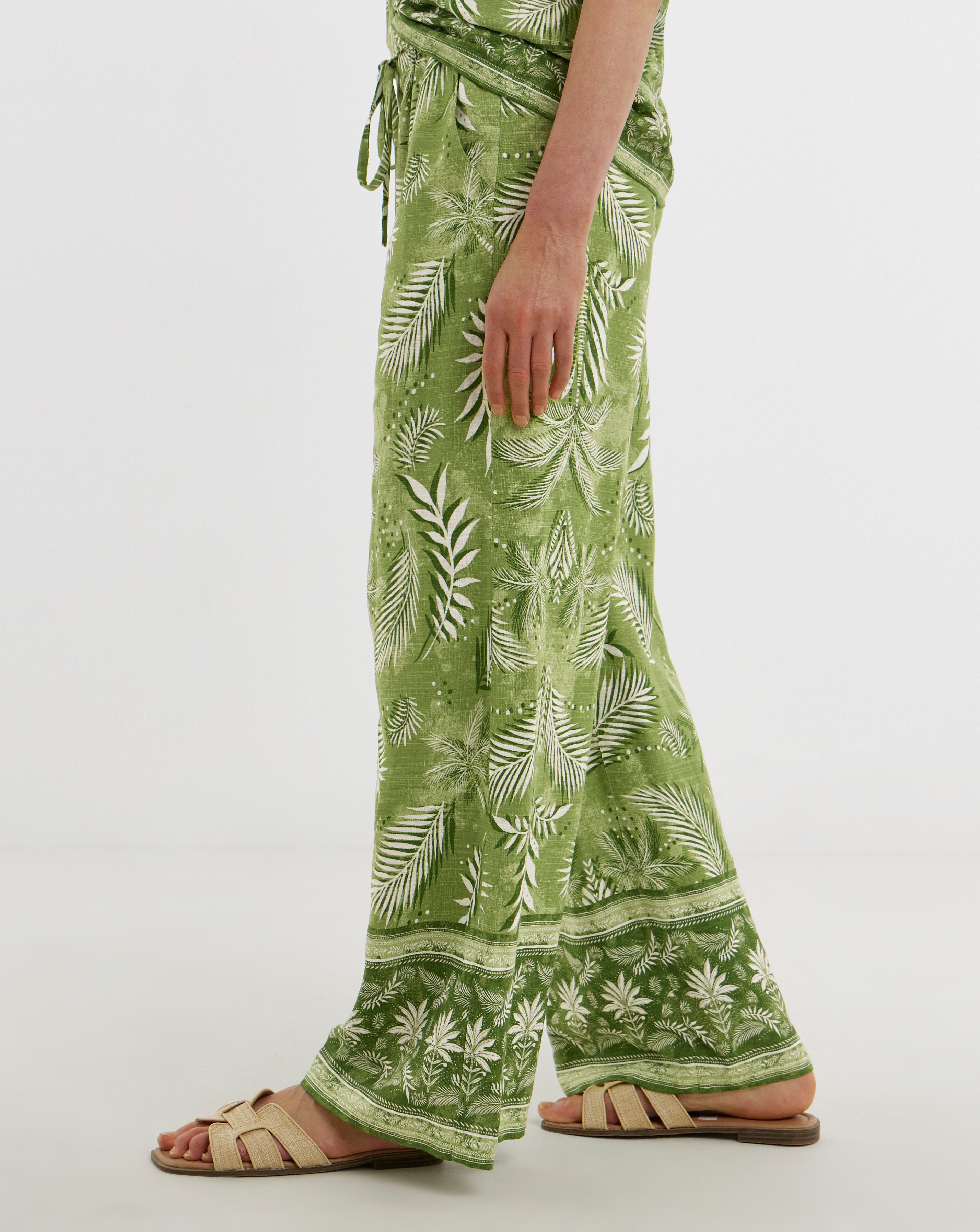 New In - Linen Mix Wide Leg Trousers