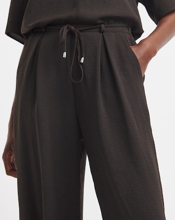 CHOCOLATE TIE WAIST TEXTURED WOVEN PLEATED WIDE LEG TROUSER CO-ORD