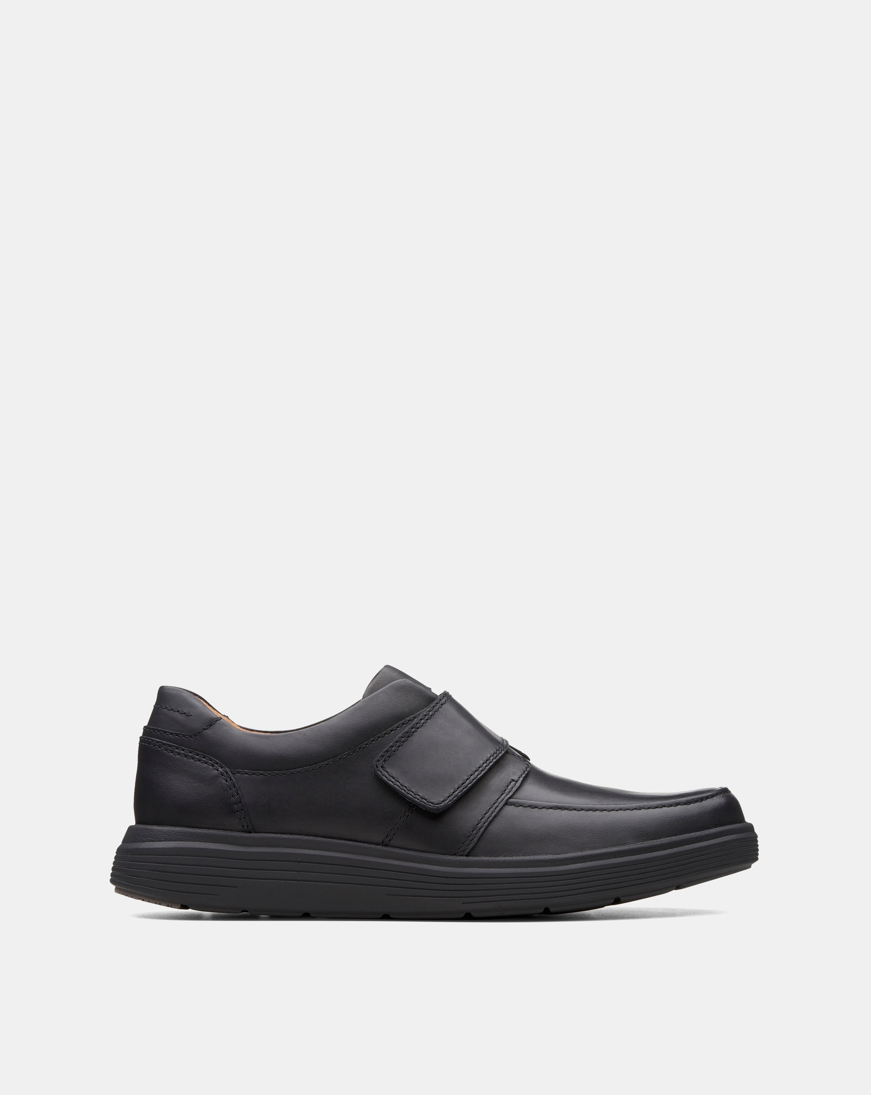 Clarks Un Abode Strap Wide Fit Shoes