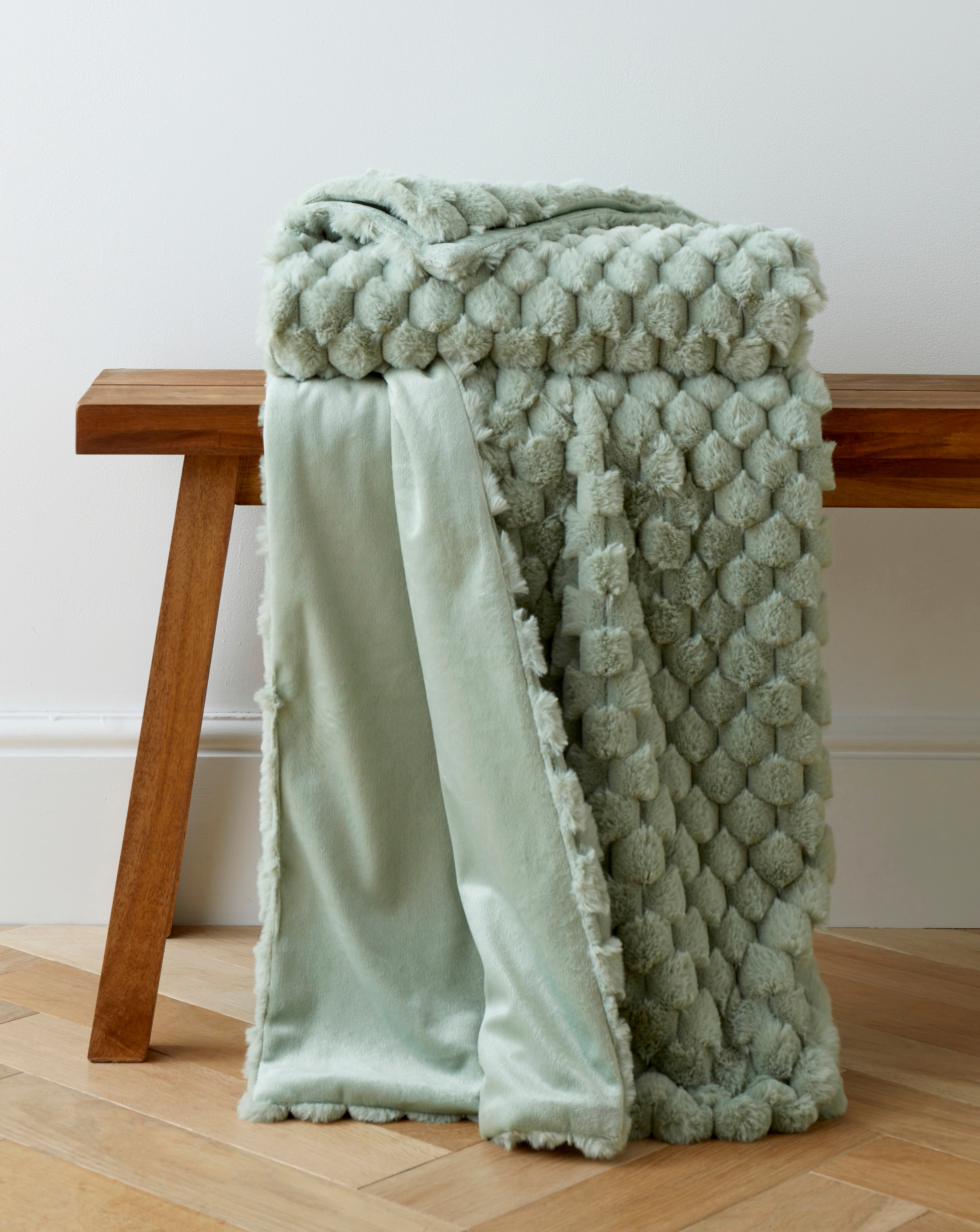Scallop Faux Fur Throw - Sage Green
