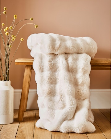 Bubble Faux Fur Throw
