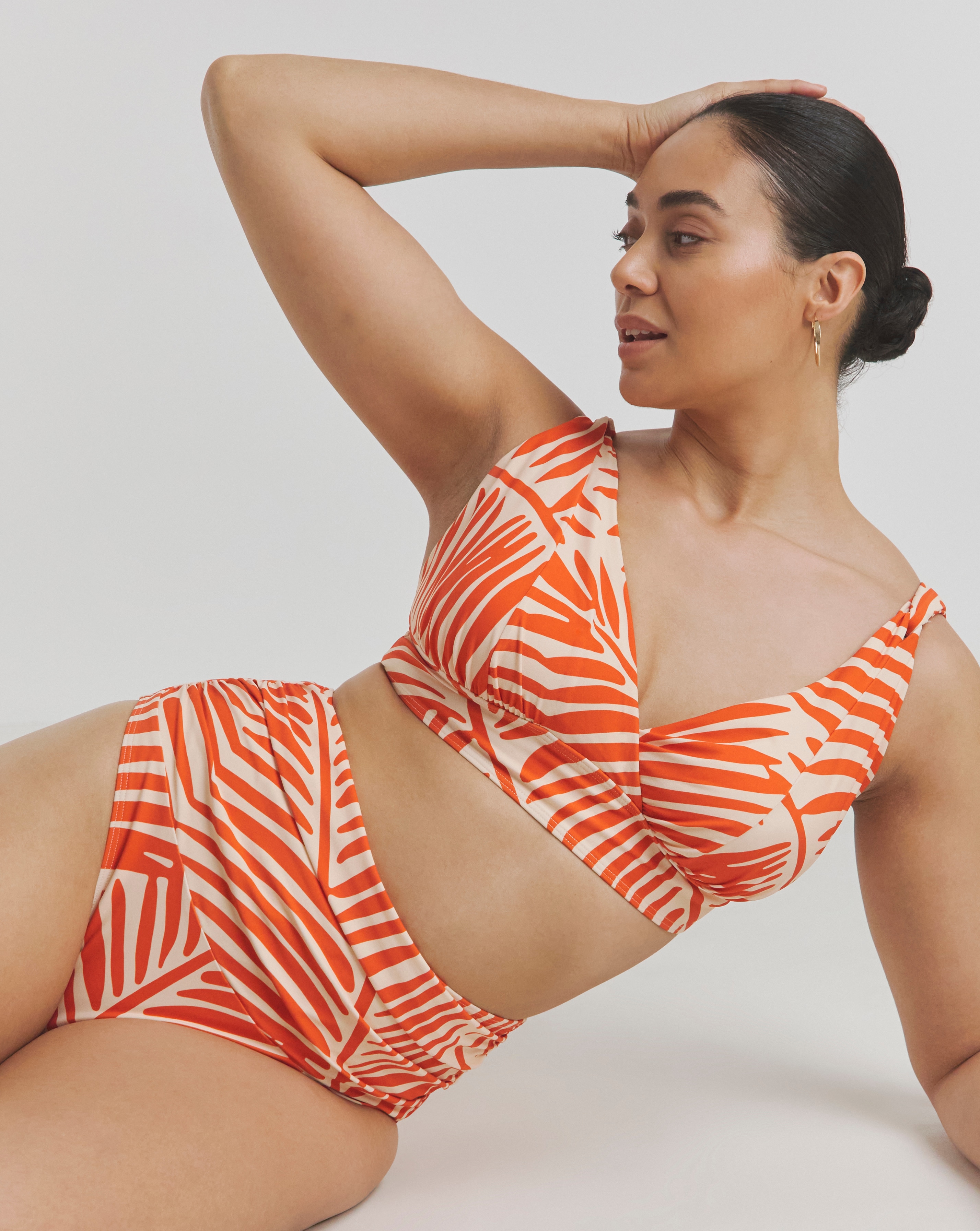 MAGISCULPT Lose Up To An Inch Brief