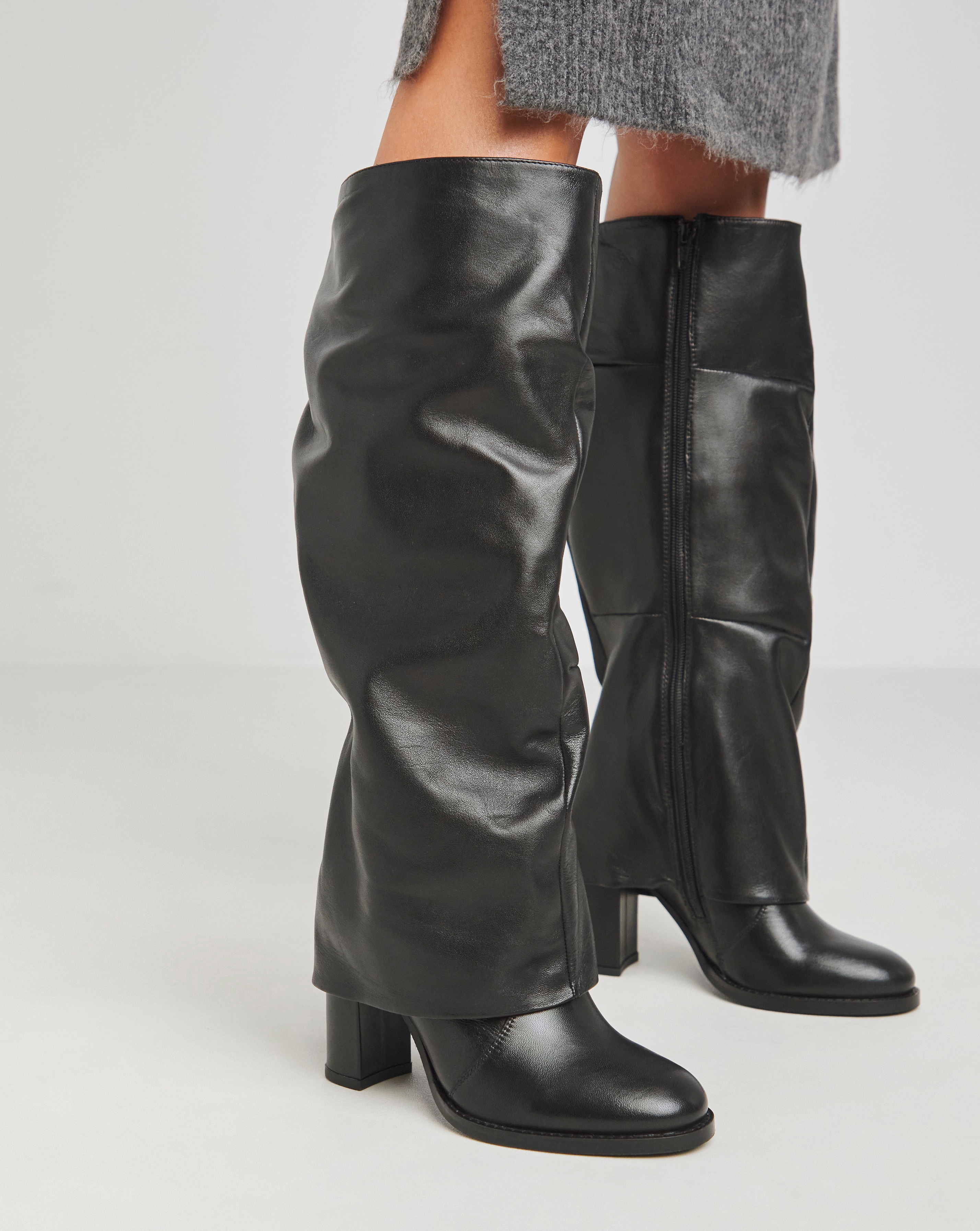 Gaiter Ruched Boot Platform Heel Wide C