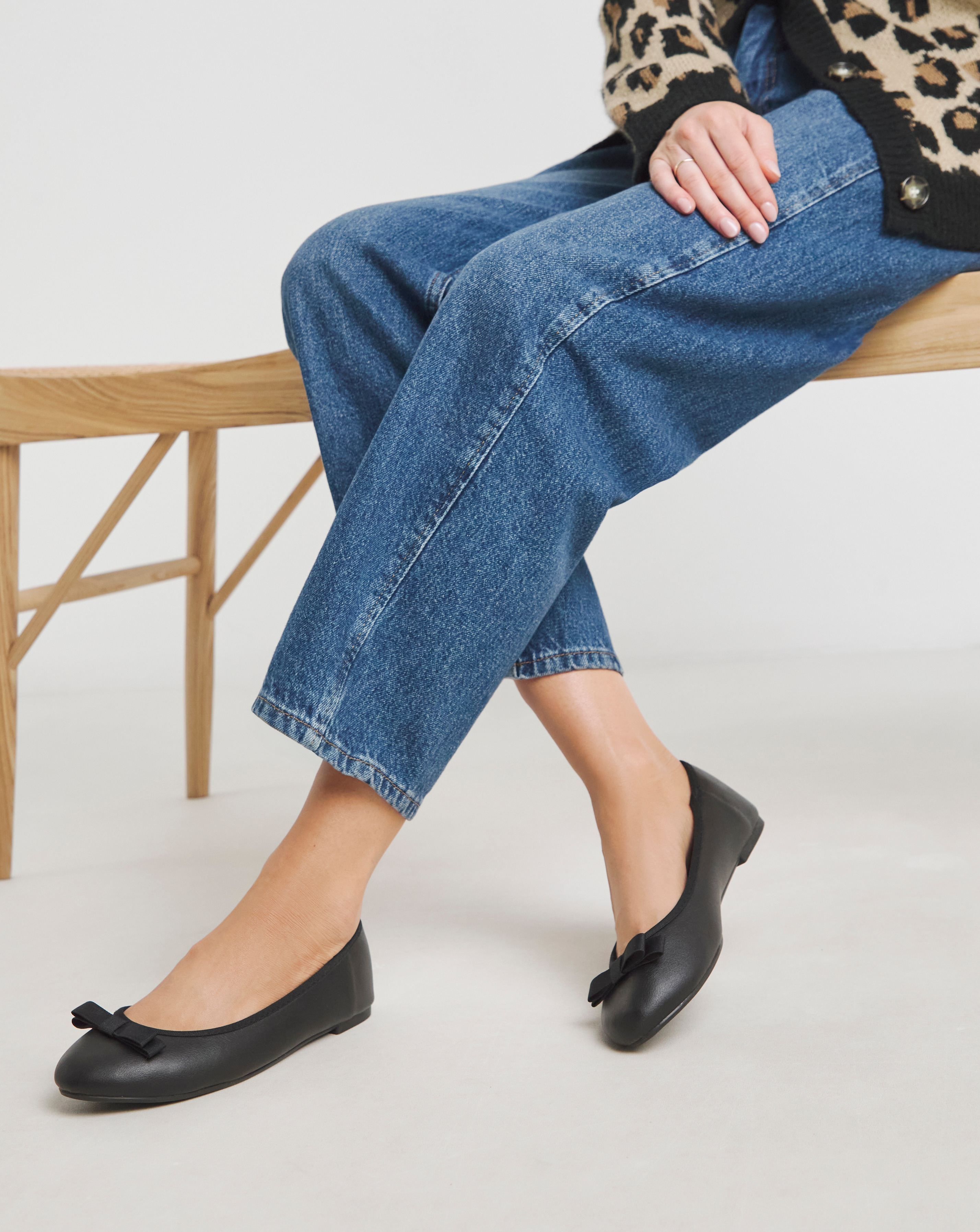 Classic Ballerina Bow Shoe Wide