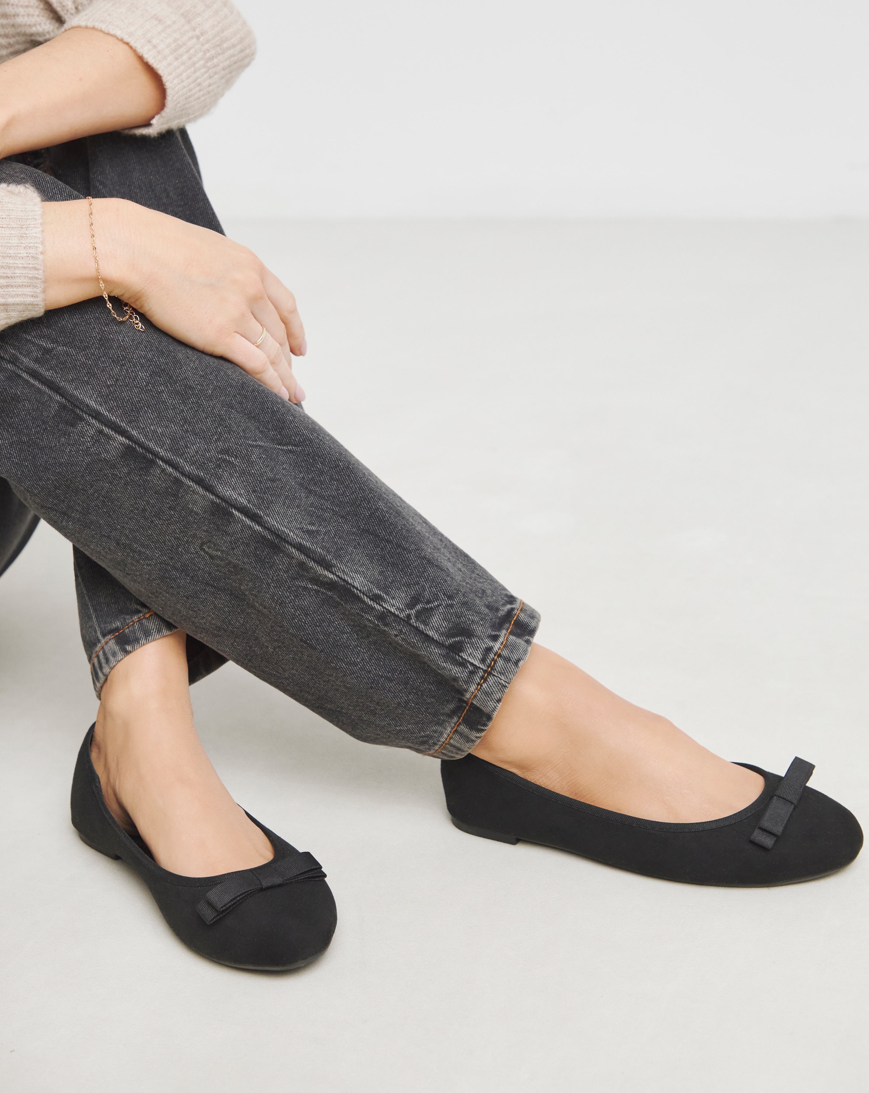 Classic Ballerina Bow Shoe Standard