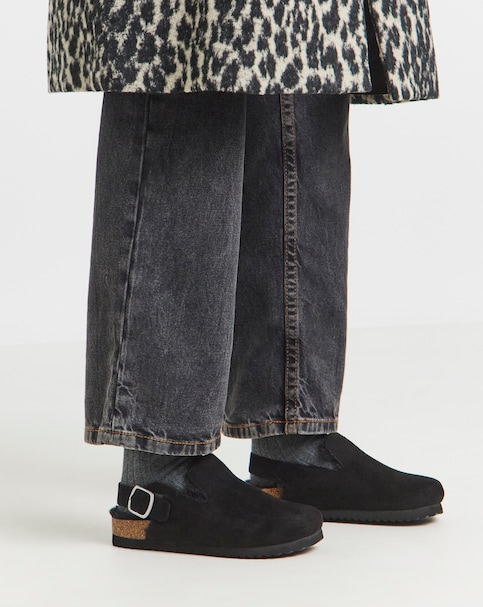 Fluffy Mule Back Strap Extra Wide